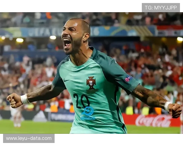 夸雷斯马与菲戈：边路爆破手的战术角色分化与球权集中度偏移