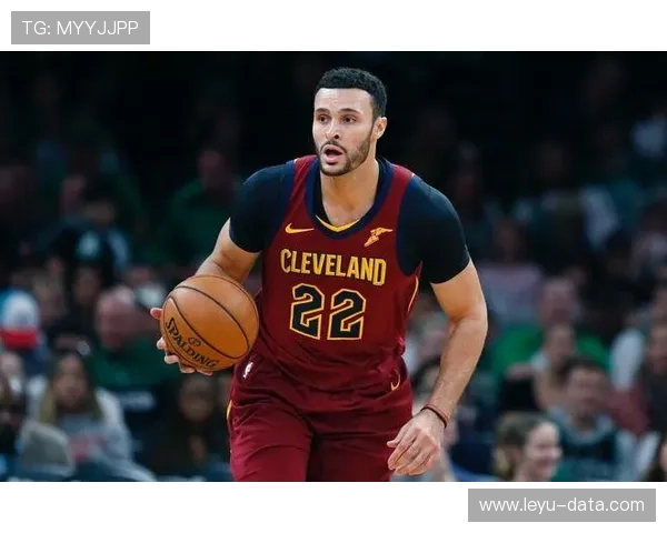 朱利叶斯·兰德尔挡拆助攻提升显著 拉开球队内线攻击空间