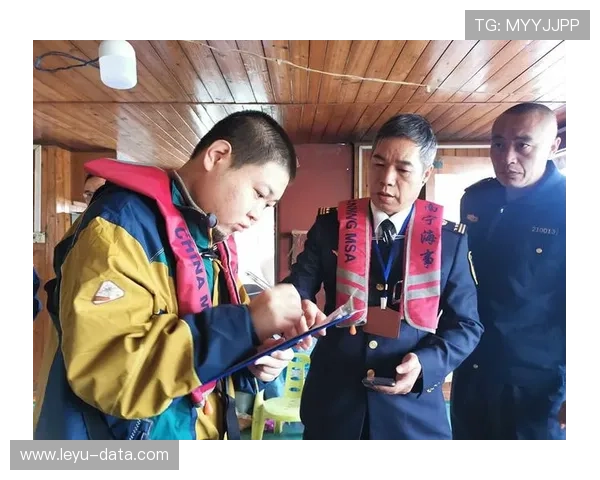 手部接触判定是什么规则？新手如何理解防守中的合法与非法接触